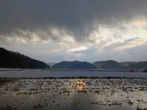 アケダ丹生谷あれ断層だよノの地形
